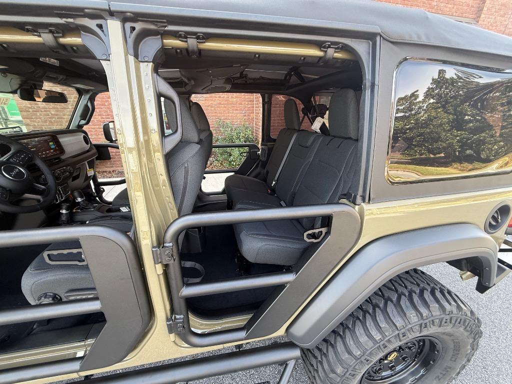 2025 Jeep Wrangler 4-Door Sport S - Photo 9