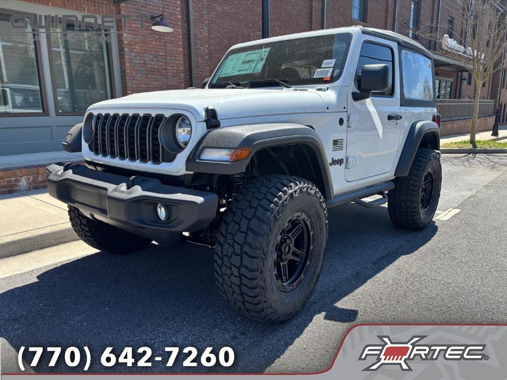 2025 Jeep Wrangler 2-Door Sport's photo
