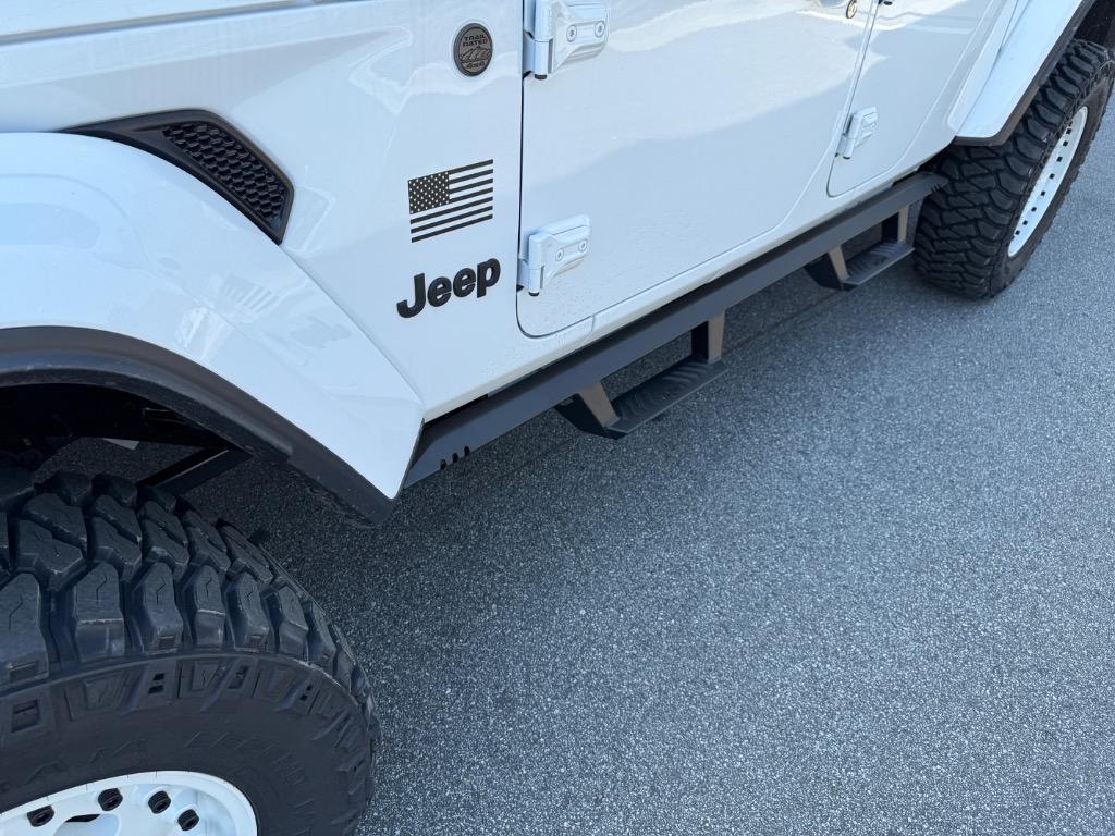 2025 Jeep Gladiator Nighthawk - Photo 6