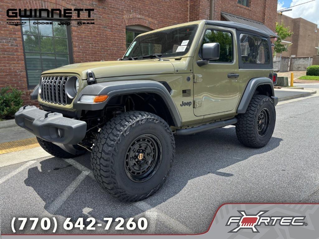 2025 Jeep Wrangler 2-Door Sport's photo